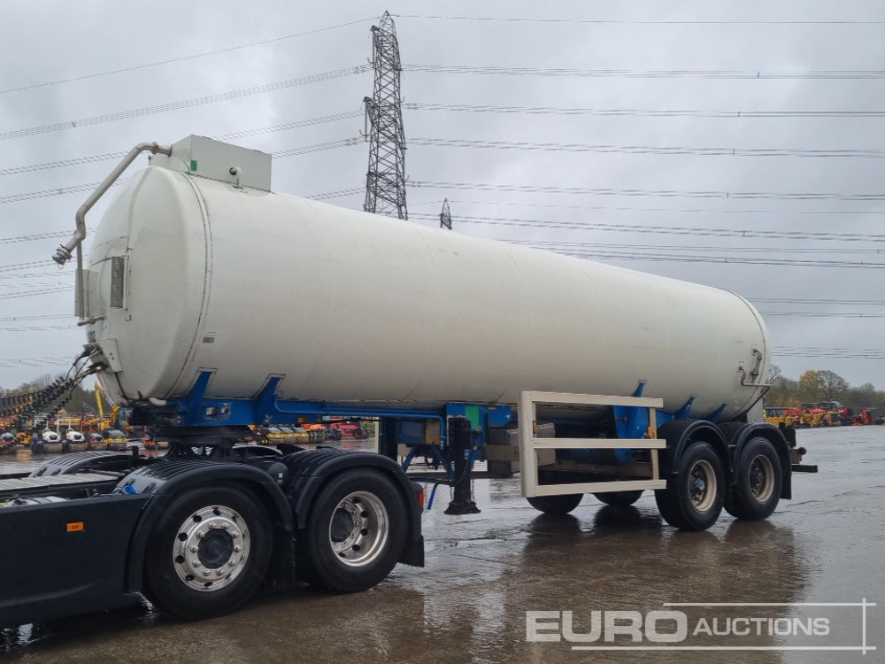 Clayton Twin Axle Tanker Trailer, Rear Steer, Stainless Steel Tank (Plating Certificate Available) - Semi-reboque cisterna: foto 1 Clayton Twin Axle Tanker Trailer, Rear Steer, Stainless Steel Tank (Plating Certificate Available) - Semi-reboque cisterna: foto 1