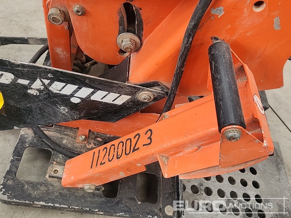 Clipper Norton Mini Clipper 110 Volt Chop Saw - Equipamento de construção: foto 5 Clipper Norton Mini Clipper 110 Volt Chop Saw - Equipamento de construção: foto 5