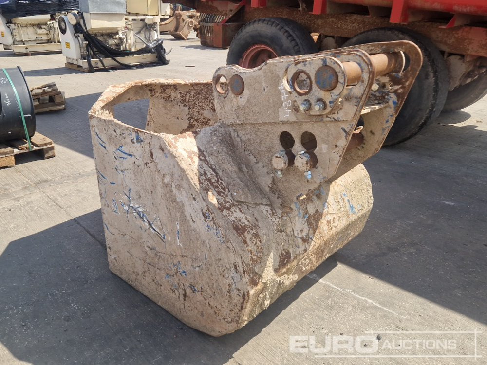 Concrete Pouring Bucket 80mm Pin to suit 20 Ton Excavator - Balde: foto 3 Concrete Pouring Bucket 80mm Pin to suit 20 Ton Excavator - Balde: foto 3