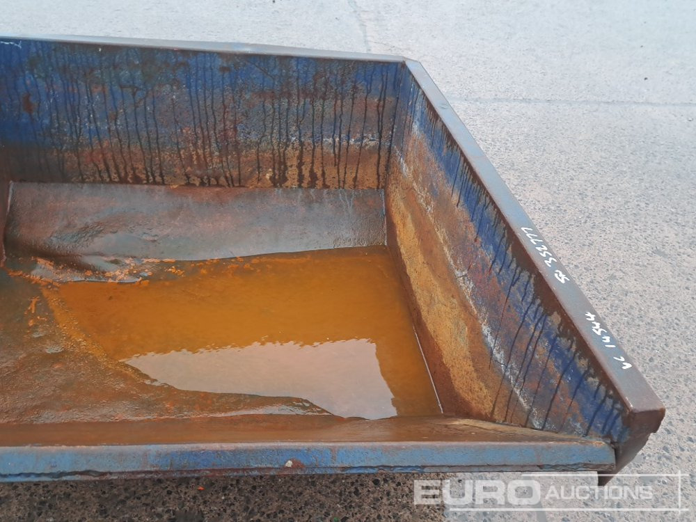 Contentor basculante Conquip 1000 Litre Boat Skip: foto 6 Contentor basculante Conquip 1000 Litre Boat Skip: foto 6