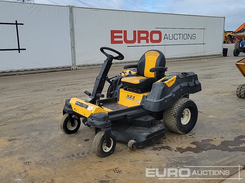 Cub Cadet XZ3 - Cortador de grama: foto 1 Cub Cadet XZ3 - Cortador de grama: foto 1