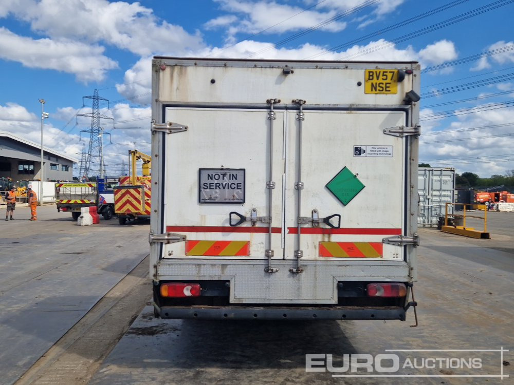DAF 55.180 - Camião cisterna: foto 4 DAF 55.180 - Camião cisterna: foto 4
