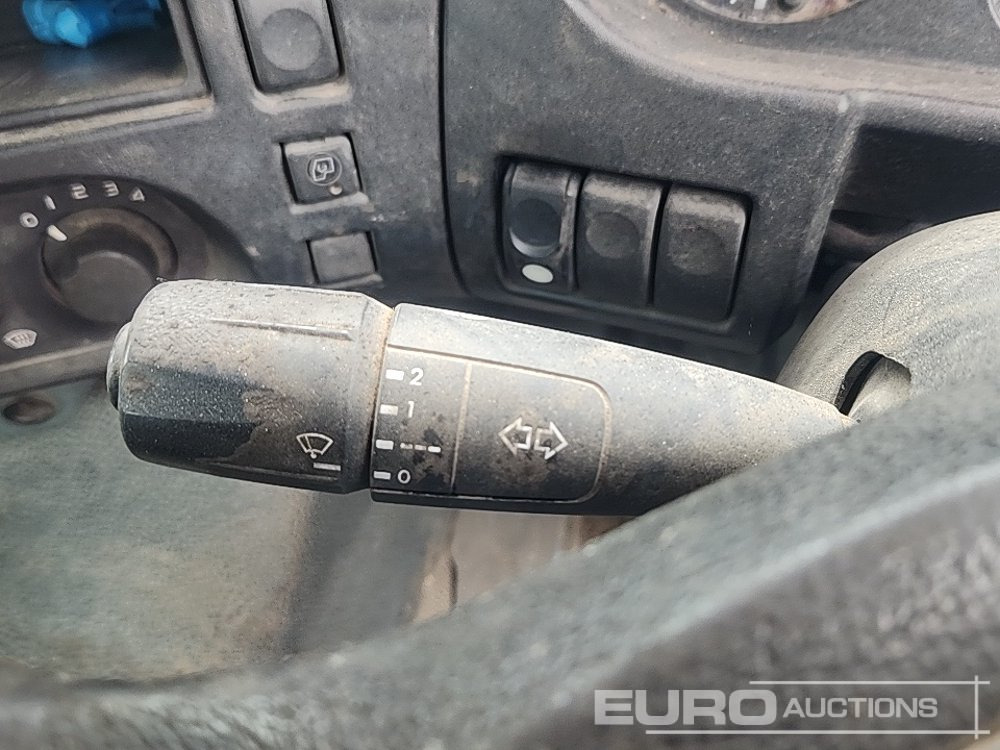 Camião basculante DAF CF75 310: foto 35