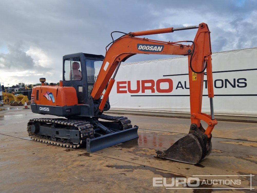 Doosan DH55-V - Mini escavadeira: foto 5 Doosan DH55-V - Mini escavadeira: foto 5