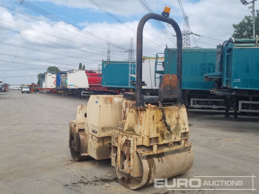 Double Drum Vibrating Roller, Roll Bar (Non Runner) - Rolo: foto 3 Double Drum Vibrating Roller, Roll Bar (Non Runner) - Rolo: foto 3
