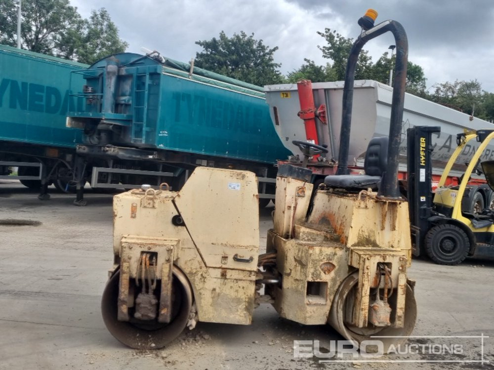 Double Drum Vibrating Roller, Roll Bar (Non Runner) - Rolo: foto 2 Double Drum Vibrating Roller, Roll Bar (Non Runner) - Rolo: foto 2
