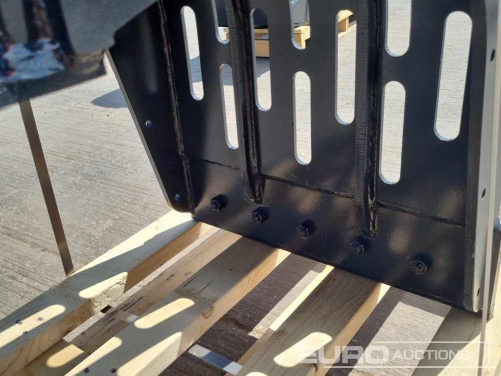 Equipamento para Escavadeira Unused 2025 Mustang GRP450: foto 9