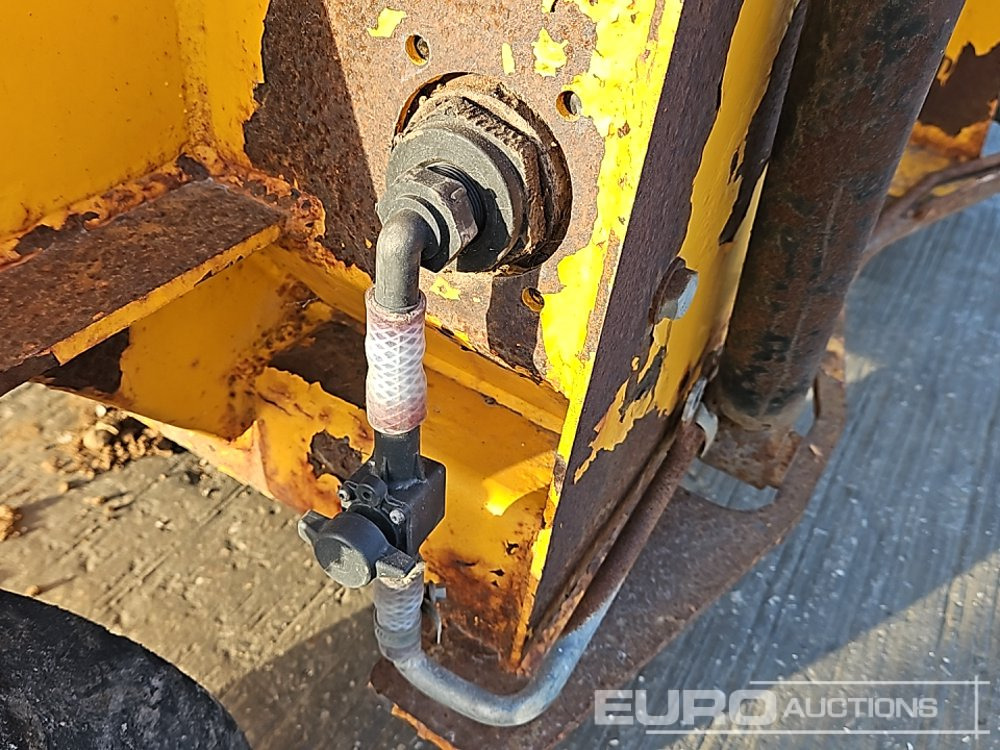Equipamento de movimentação JCB Hydraulic Sweeper Collector to suit Telehandler: foto 15 Equipamento de movimentação JCB Hydraulic Sweeper Collector to suit Telehandler: foto 15