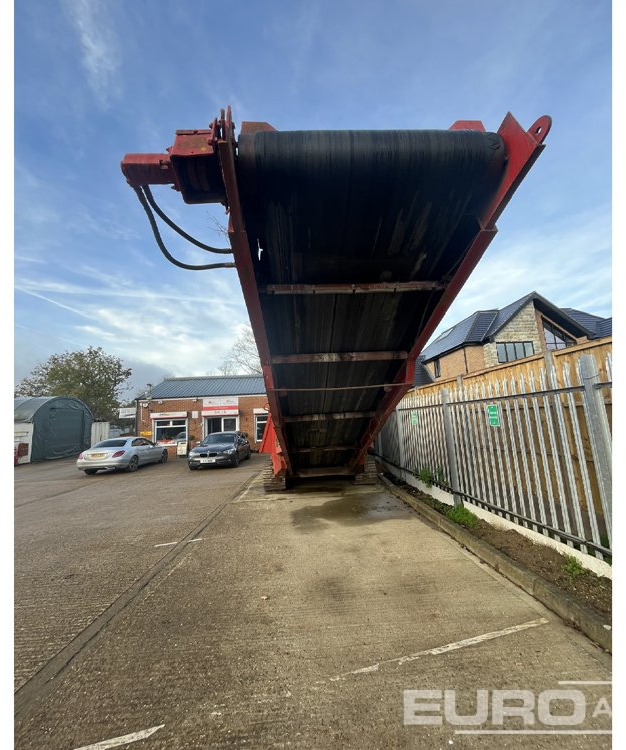 Extec Robotrac Tracked Scalping Screener - Peneira vibratória: foto 2 Extec Robotrac Tracked Scalping Screener - Peneira vibratória: foto 2