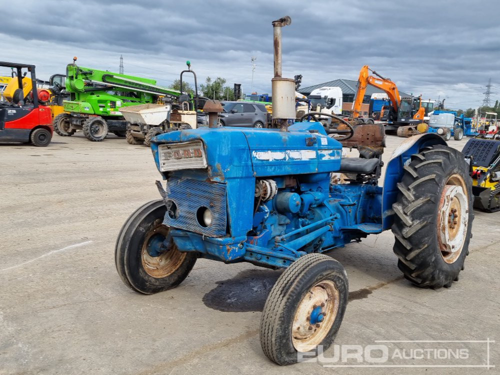 Ford 2000 - Trator: foto 1 Ford 2000 - Trator: foto 1
