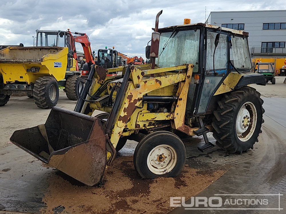 Ford Jewellair 2WD Tractor, Loader, Air Compressor (Selling By Picture, Hydraulic Leak) - Trator: foto 1 Ford Jewellair 2WD Tractor, Loader, Air Compressor (Selling By Picture, Hydraulic Leak) - Trator: foto 1