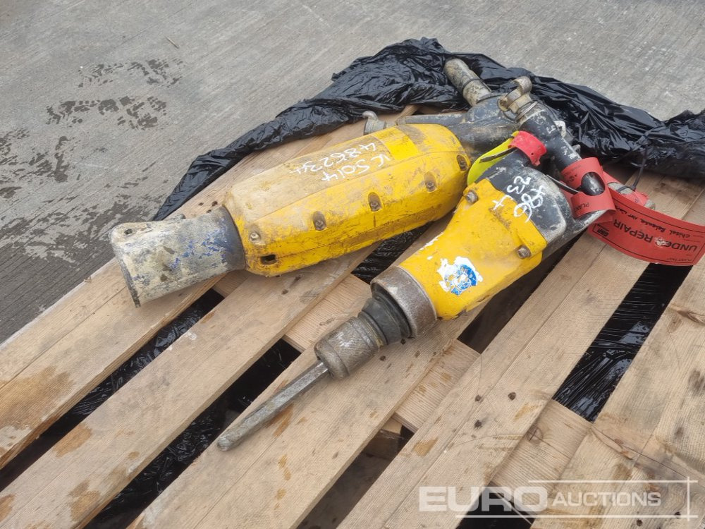 Hand Held Pneumatic Breaker (2 of) - Máquina de asfalto: foto 1 Hand Held Pneumatic Breaker (2 of) - Máquina de asfalto: foto 1