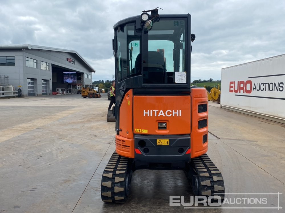 Hitachi ZX26U-5A - Mini escavadeira: foto 4 Hitachi ZX26U-5A - Mini escavadeira: foto 4