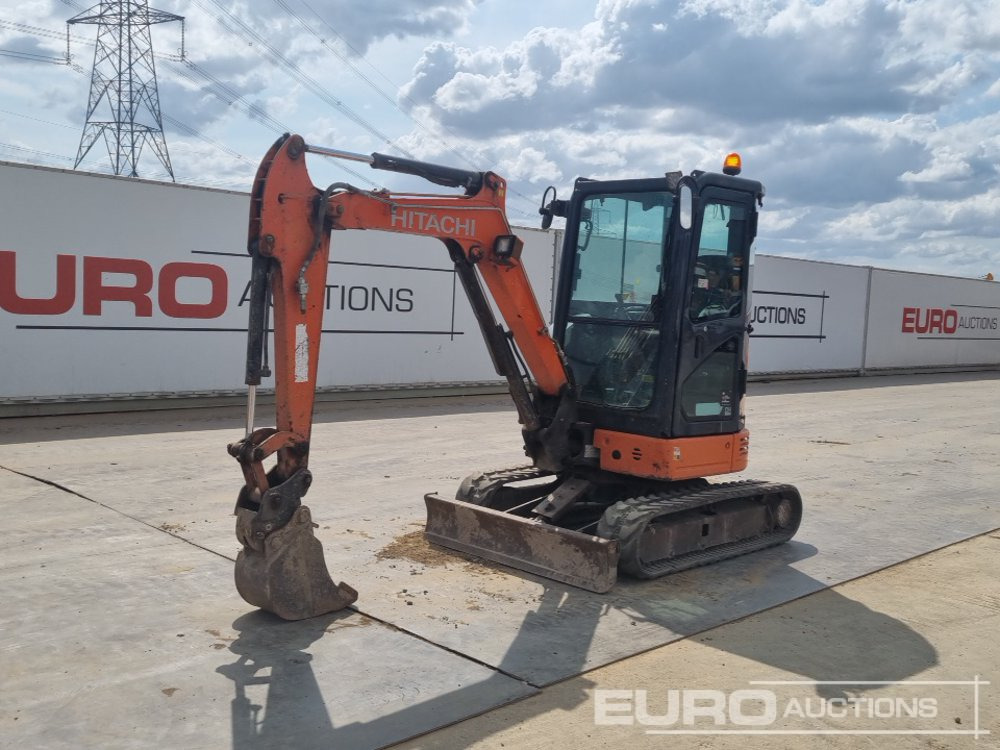 Hitachi ZX26U-5A - Mini escavadeira: foto 1 Hitachi ZX26U-5A - Mini escavadeira: foto 1