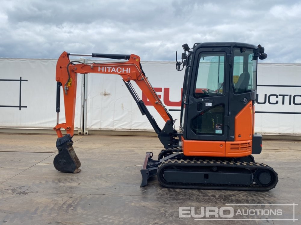 Hitachi ZX26U-5A - Mini escavadeira: foto 2 Hitachi ZX26U-5A - Mini escavadeira: foto 2