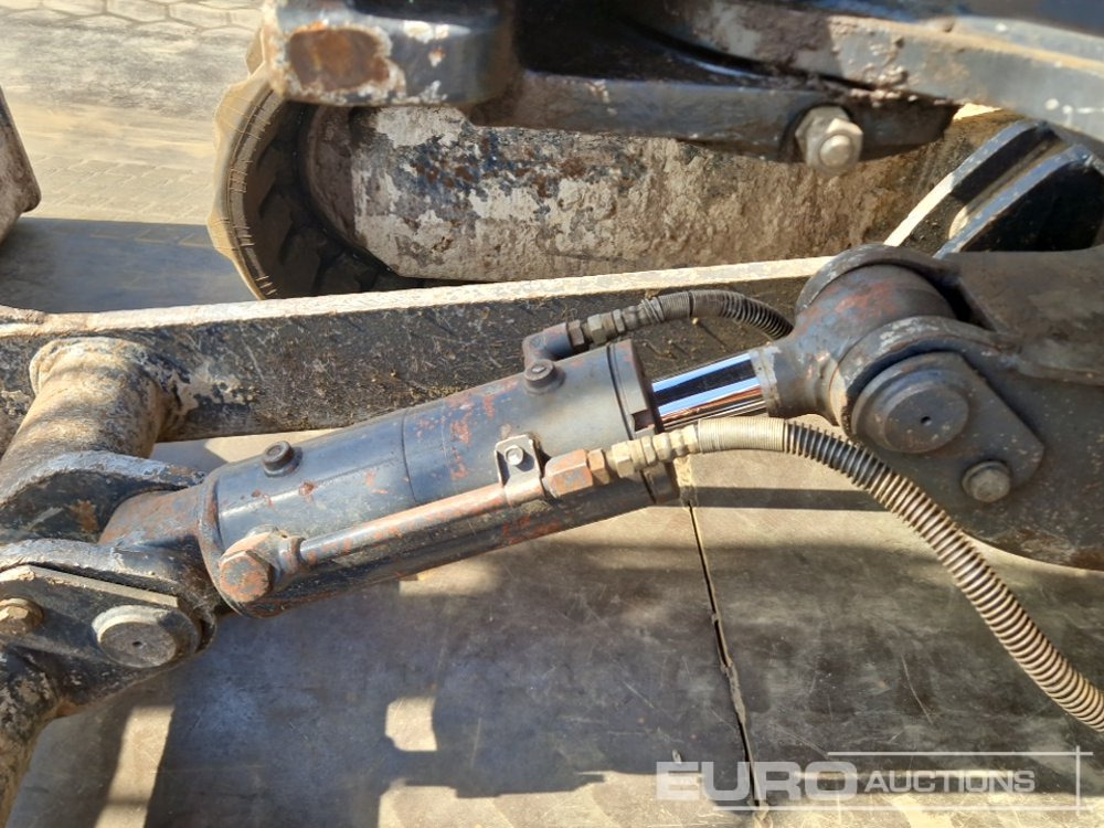 Mini escavadeira Hitachi ZX50 CLR: foto 18