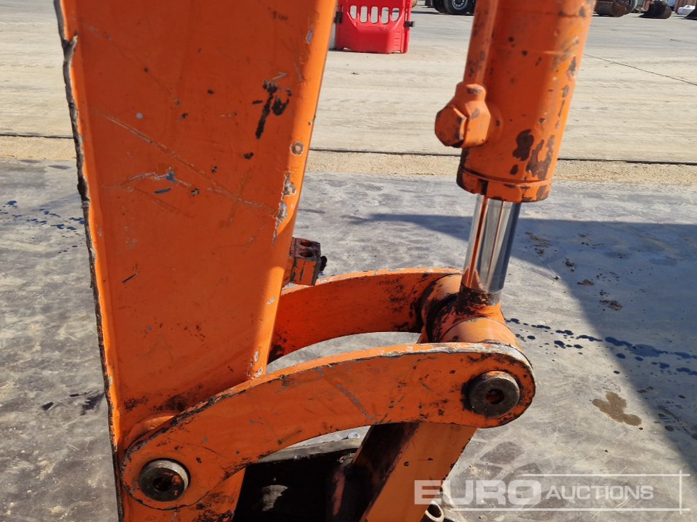 Mini escavadeira Hitachi ZX50 CLR: foto 27