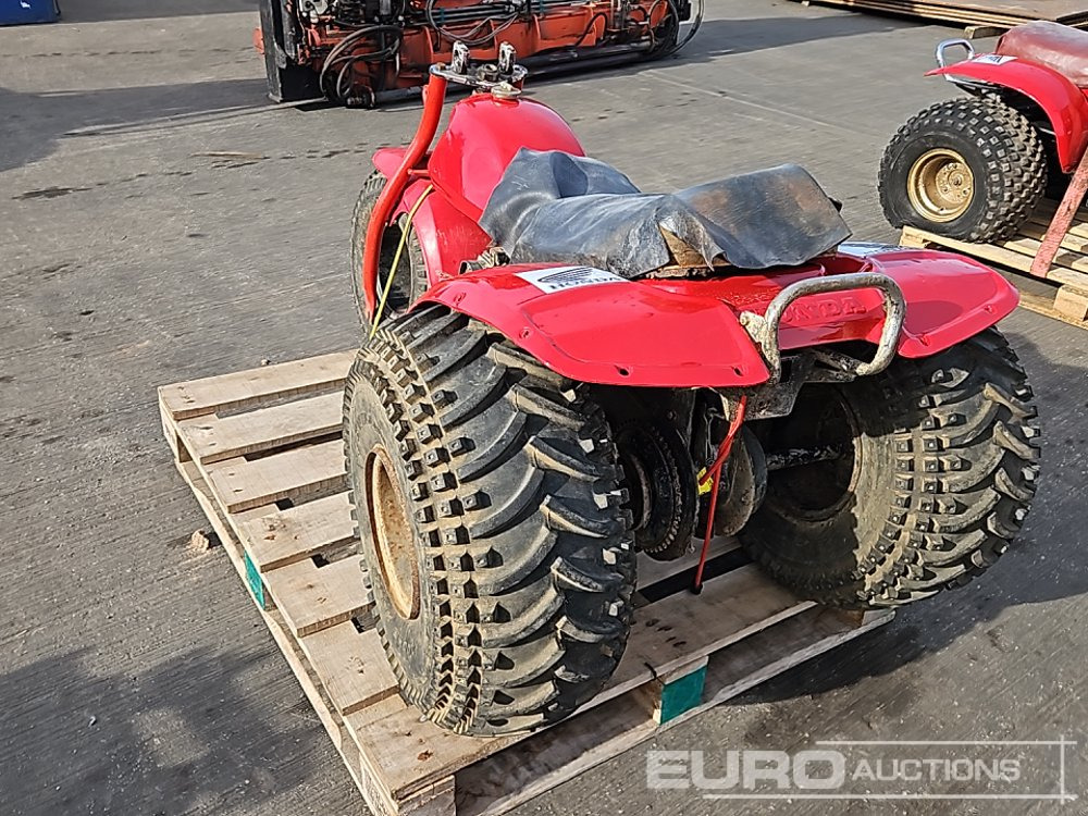 Honda Petrol Tricycle (Non Runner) (Parts Missing) - Motocicleta: foto 3 Honda Petrol Tricycle (Non Runner) (Parts Missing) - Motocicleta: foto 3