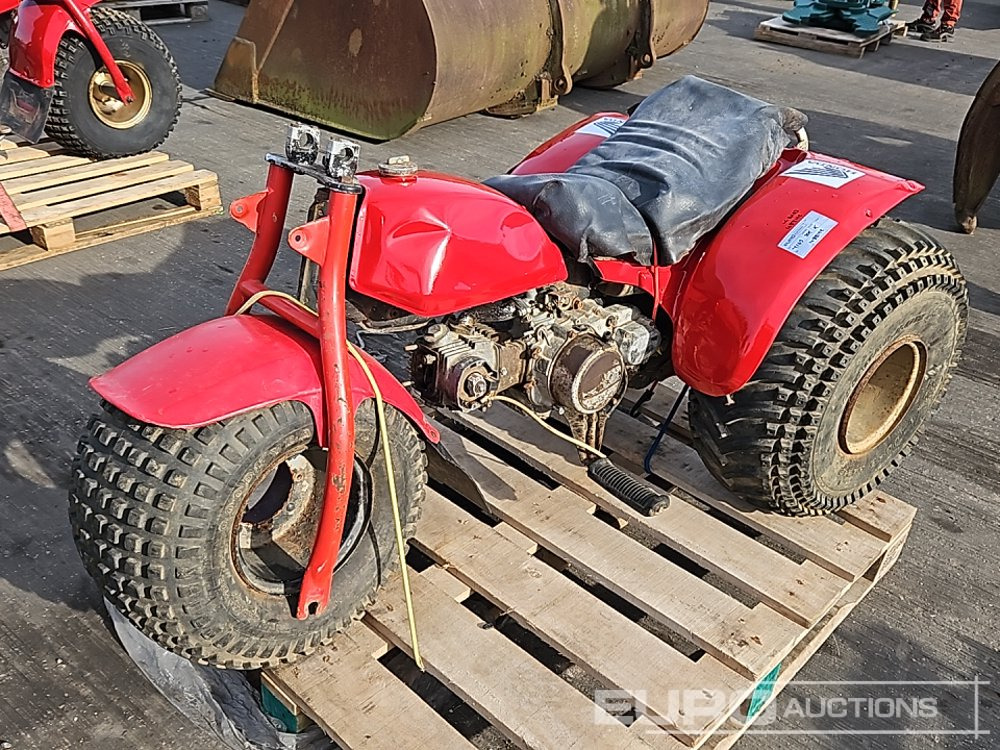 Honda Petrol Tricycle (Non Runner) (Parts Missing) - Motocicleta: foto 1 Honda Petrol Tricycle (Non Runner) (Parts Missing) - Motocicleta: foto 1