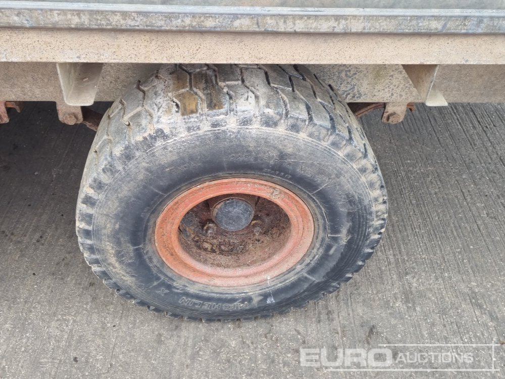 Reboque porta máquinas Ifor Williams LL146G 3.5 Ton Twin Axle Drop Side Plant Trailer: foto 10