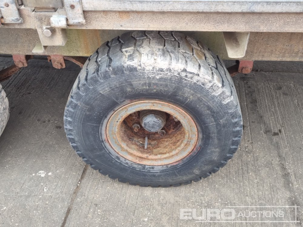 Reboque porta máquinas Ifor Williams LL146G 3.5 Ton Twin Axle Drop Side Plant Trailer: foto 12