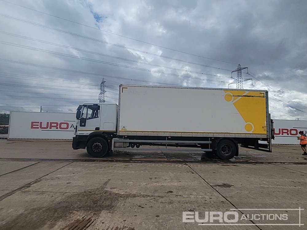 Iveco 180E25 - Camião furgão: foto 2 Iveco 180E25 - Camião furgão: foto 2