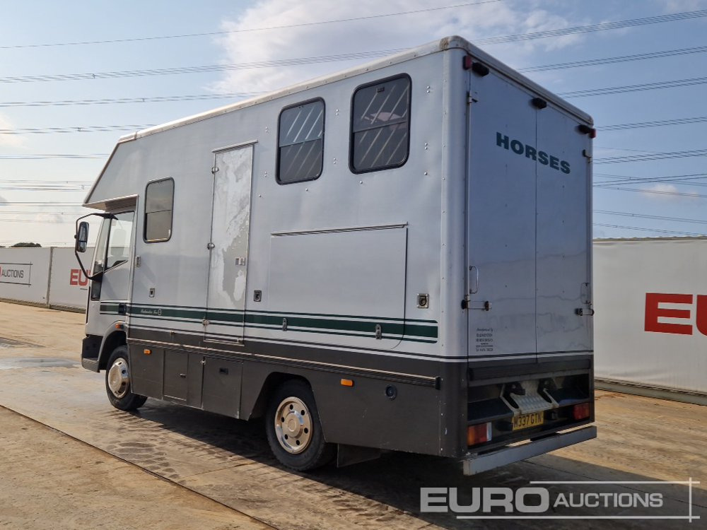 Iveco Ford 75E15K - Camião transporte de gado: foto 3 Iveco Ford 75E15K - Camião transporte de gado: foto 3