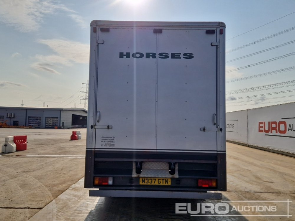 Iveco Ford 75E15K - Camião transporte de gado: foto 4 Iveco Ford 75E15K - Camião transporte de gado: foto 4