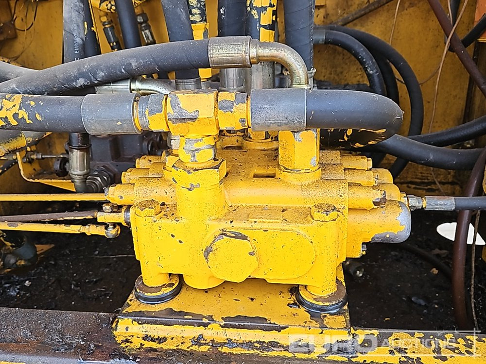 Escavadora de rastos JCB 806C: foto 26