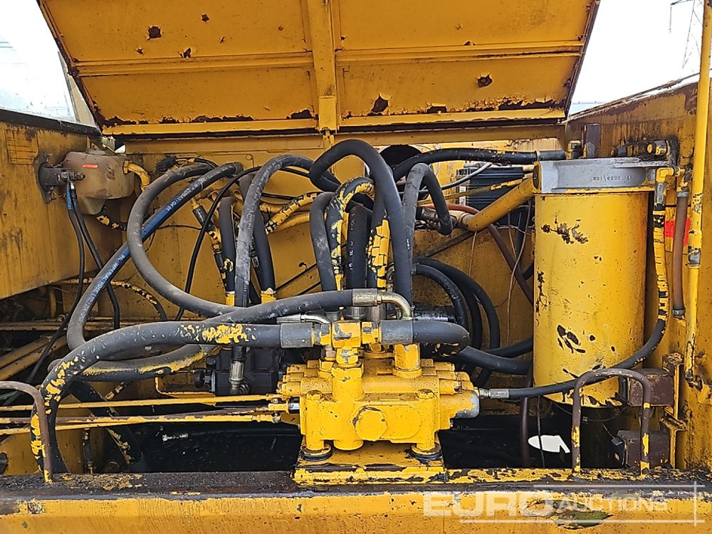 Escavadora de rastos JCB 806C: foto 25