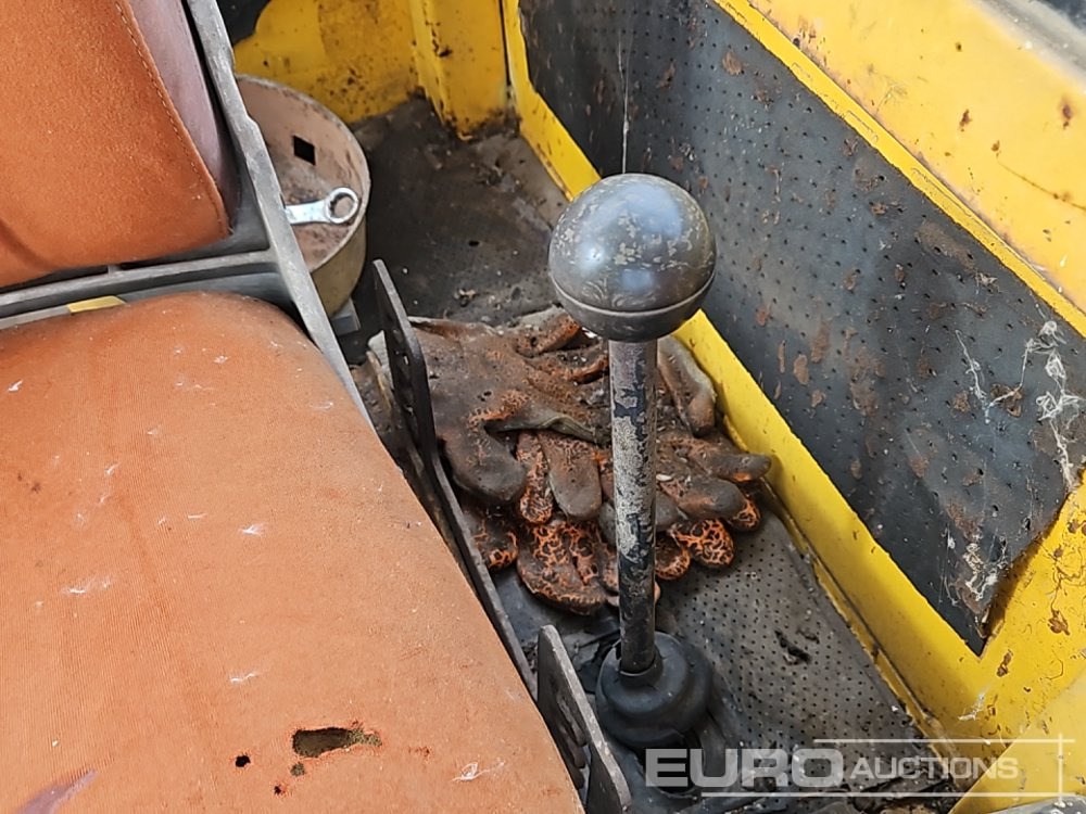 Escavadora de rastos JCB 806C: foto 39