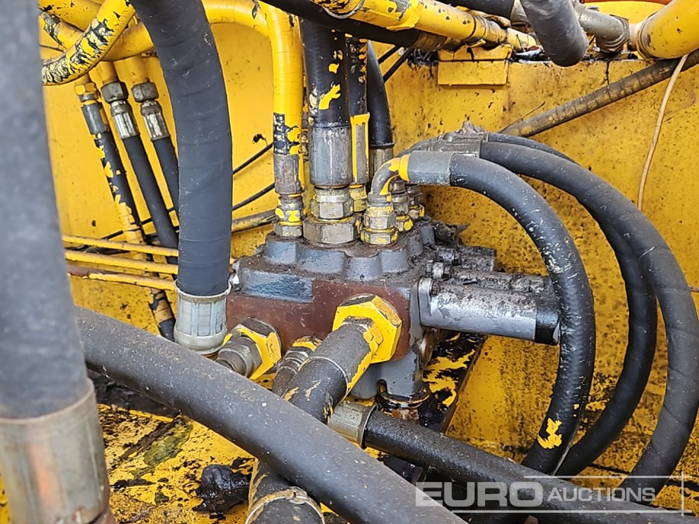 Escavadora de rastos JCB 806C: foto 27