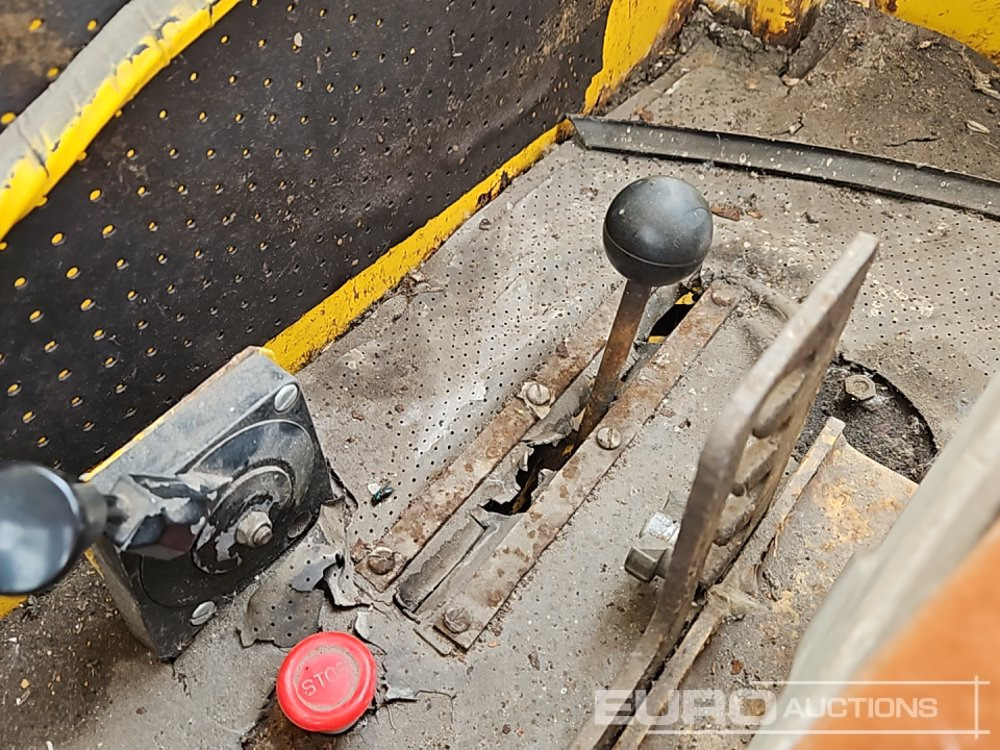 Escavadora de rastos JCB 806C: foto 41