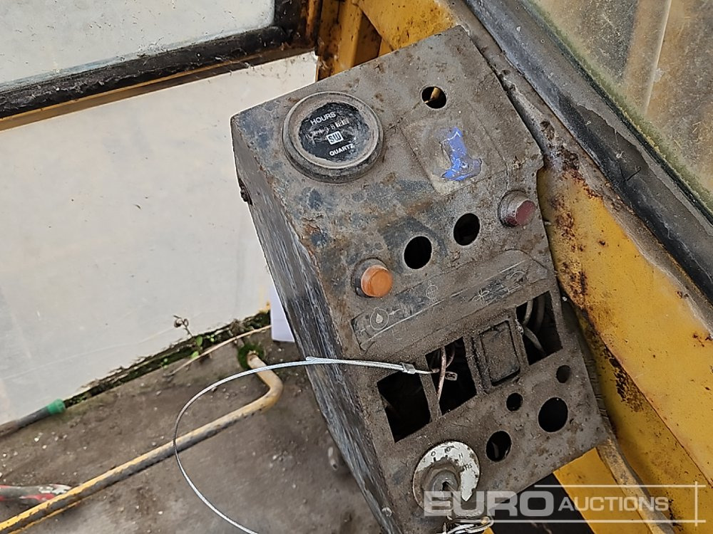 Escavadora de rastos JCB 806C: foto 42