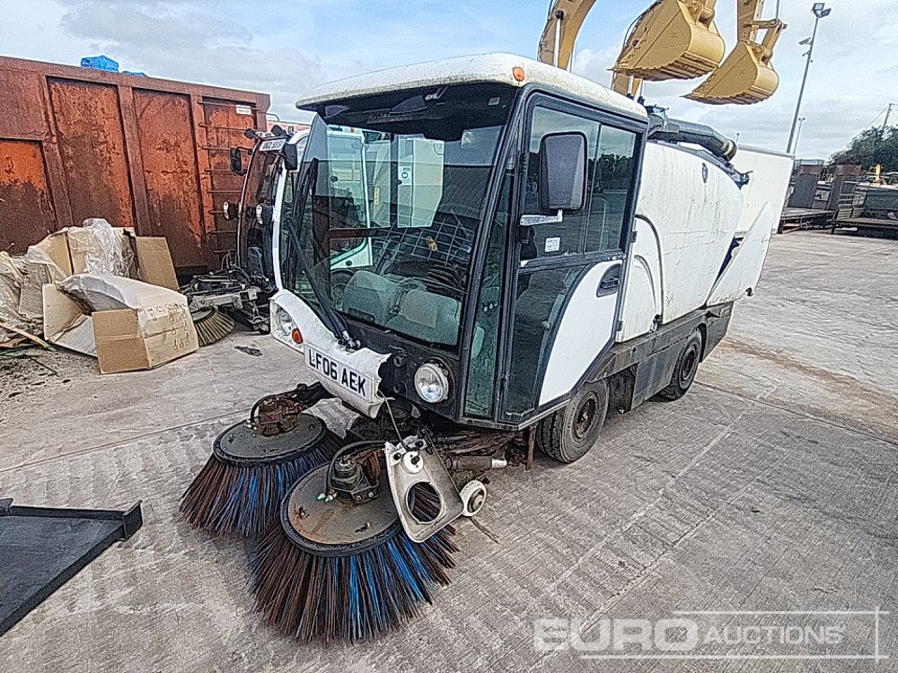 Johnston Sweeper 4x2 Diesel Road Sweeper - Varredora urbana: foto 1 Johnston Sweeper 4x2 Diesel Road Sweeper - Varredora urbana: foto 1