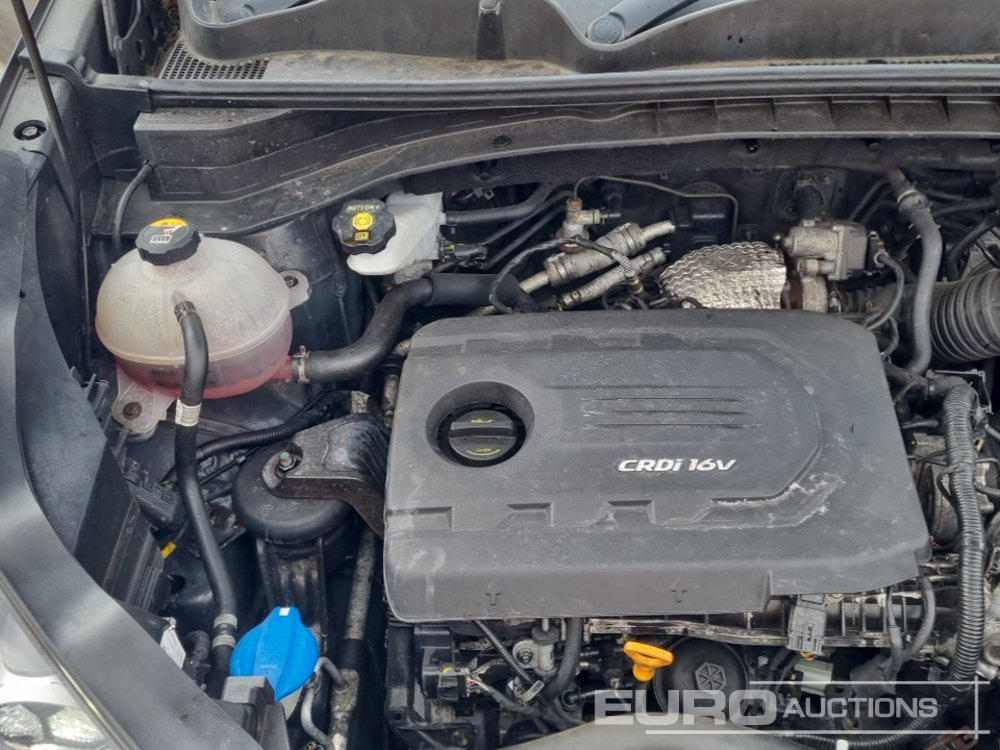 SUV Kia Sportage: foto 13