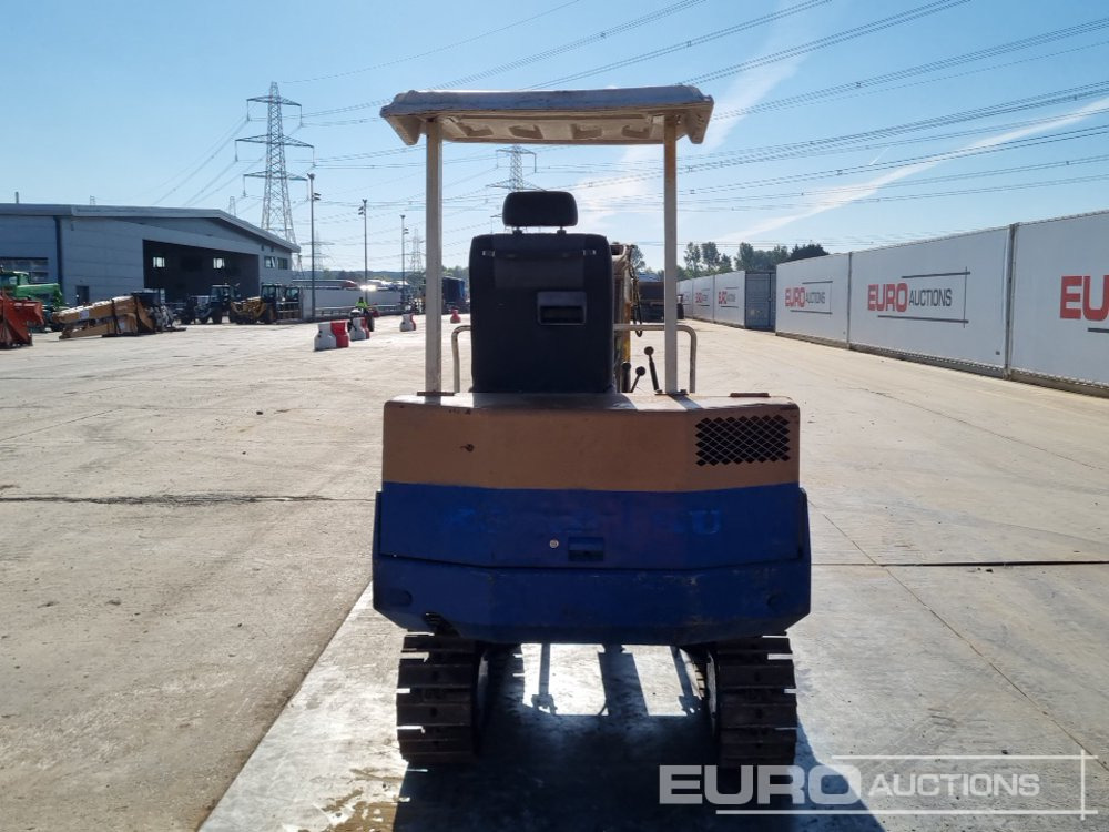 Komatsu PC10-6 - Mini escavadeira: foto 4 Komatsu PC10-6 - Mini escavadeira: foto 4