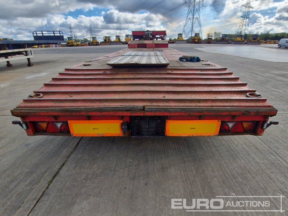 M&G Trailers Ltd, Step Frame Low Loader Tri Axle Rear Steering, 3m Extendable C/w Out Riggers & Alloy Ramps - Reboque baixa: foto 4 M&G Trailers Ltd, Step Frame Low Loader Tri Axle Rear Steering, 3m Extendable C/w Out Riggers & Alloy Ramps - Reboque baixa: foto 4