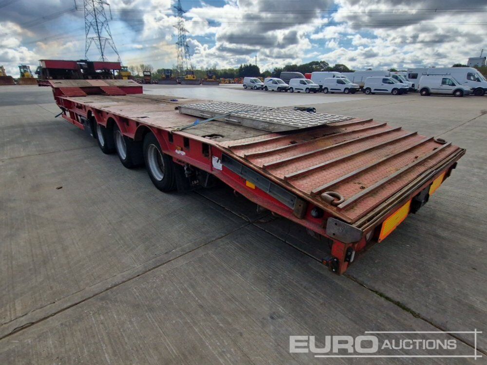 M&G Trailers Ltd, Step Frame Low Loader Tri Axle Rear Steering, 3m Extendable C/w Out Riggers & Alloy Ramps - Reboque baixa: foto 3 M&G Trailers Ltd, Step Frame Low Loader Tri Axle Rear Steering, 3m Extendable C/w Out Riggers & Alloy Ramps - Reboque baixa: foto 3