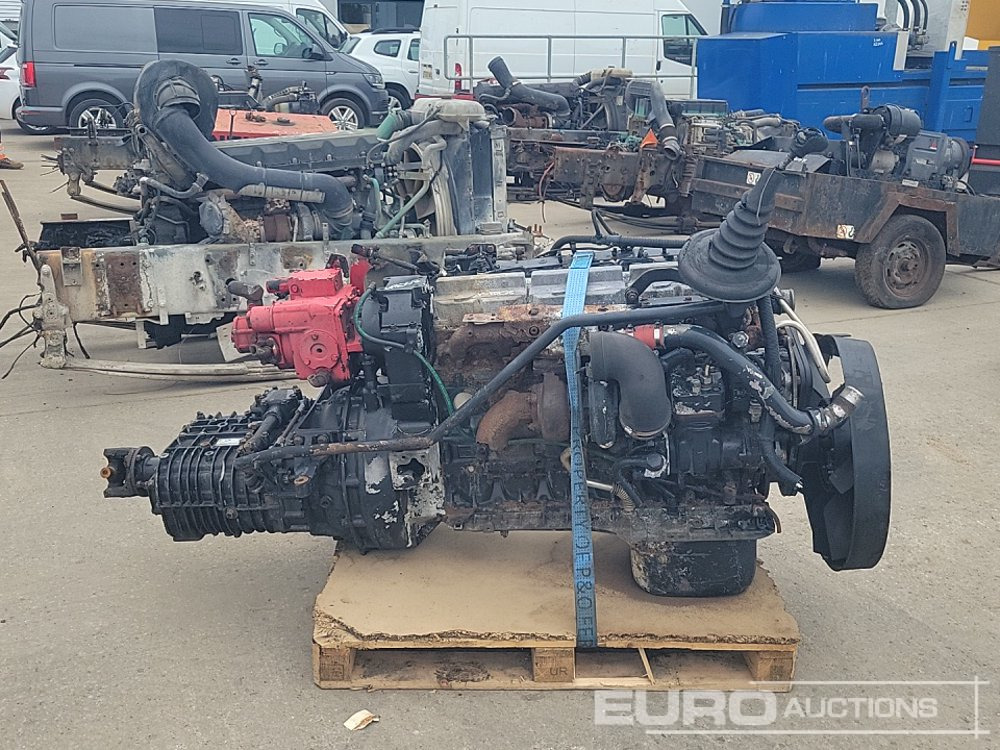 MAN 6 Cylinder Engine, Gearbox - Motor: foto 2 MAN 6 Cylinder Engine, Gearbox - Motor: foto 2