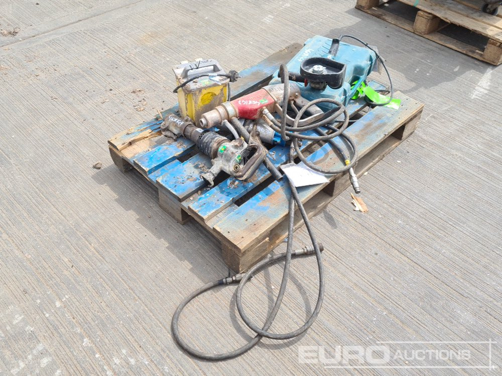 Makita 110Volt Angle Grinder, Makita 110Volt Drill, 110Volt Transformer, Pneumatic Hand Held Breaker, Hydraulic Impact Wrench (2 of) - Equipamento de construção: foto 3 Makita 110Volt Angle Grinder, Makita 110Volt Drill, 110Volt Transformer, Pneumatic Hand Held Breaker, Hydraulic Impact Wrench (2 of) - Equipamento de construção: foto 3