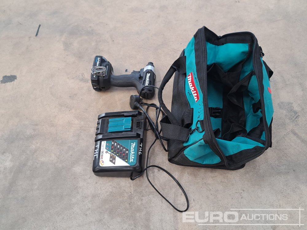 Makita 18v Impact Driver, Battery, 240v Charger, Carry Bag - Equipamento de construção: foto 2 Makita 18v Impact Driver, Battery, 240v Charger, Carry Bag - Equipamento de construção: foto 2
