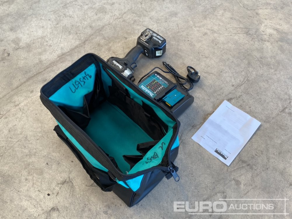 Makita 18v Impact Driver, Battery, 240v Charger, Carry Bag - Equipamento de construção: foto 5 Makita 18v Impact Driver, Battery, 240v Charger, Carry Bag - Equipamento de construção: foto 5