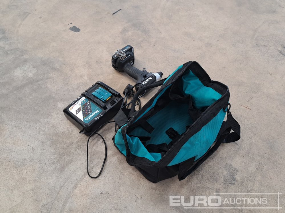 Makita 18v Impact Driver, Battery, 240v Charger, Carry Bag - Equipamento de construção: foto 3 Makita 18v Impact Driver, Battery, 240v Charger, Carry Bag - Equipamento de construção: foto 3