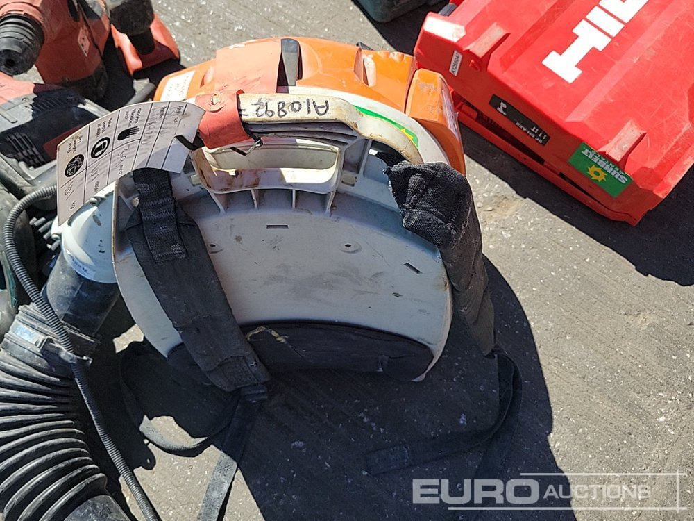 Equipamento de construção Makita Battery Reciprocating Saw, Hilti 110Volt Diamond Core Drill, Hilti Battery Hammer Drill, Hilti Battery Impact Gun, Makita 110Volt Impact Gun, Hilti Battery Drill, Stihl Petrol Backpack Leaf Blo: foto 10