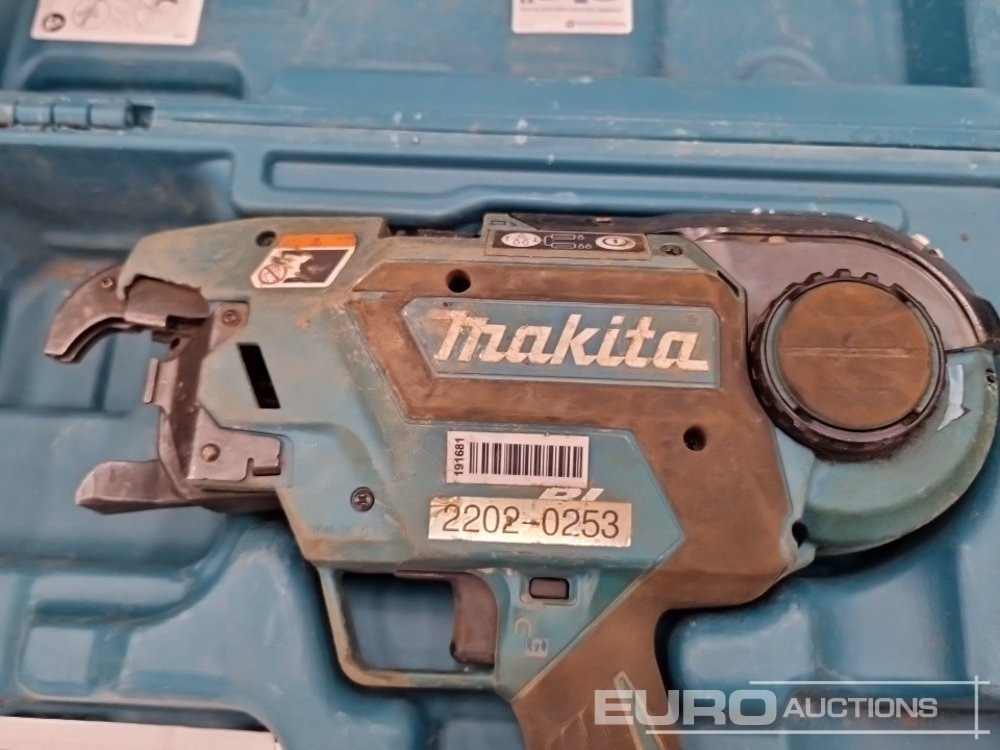 Makita DTR180 14.4/18V Cordless Rebar Tying Tool (Body & Case Only) - Equipamento de construção: foto 5 Makita DTR180 14.4/18V Cordless Rebar Tying Tool (Body & Case Only) - Equipamento de construção: foto 5