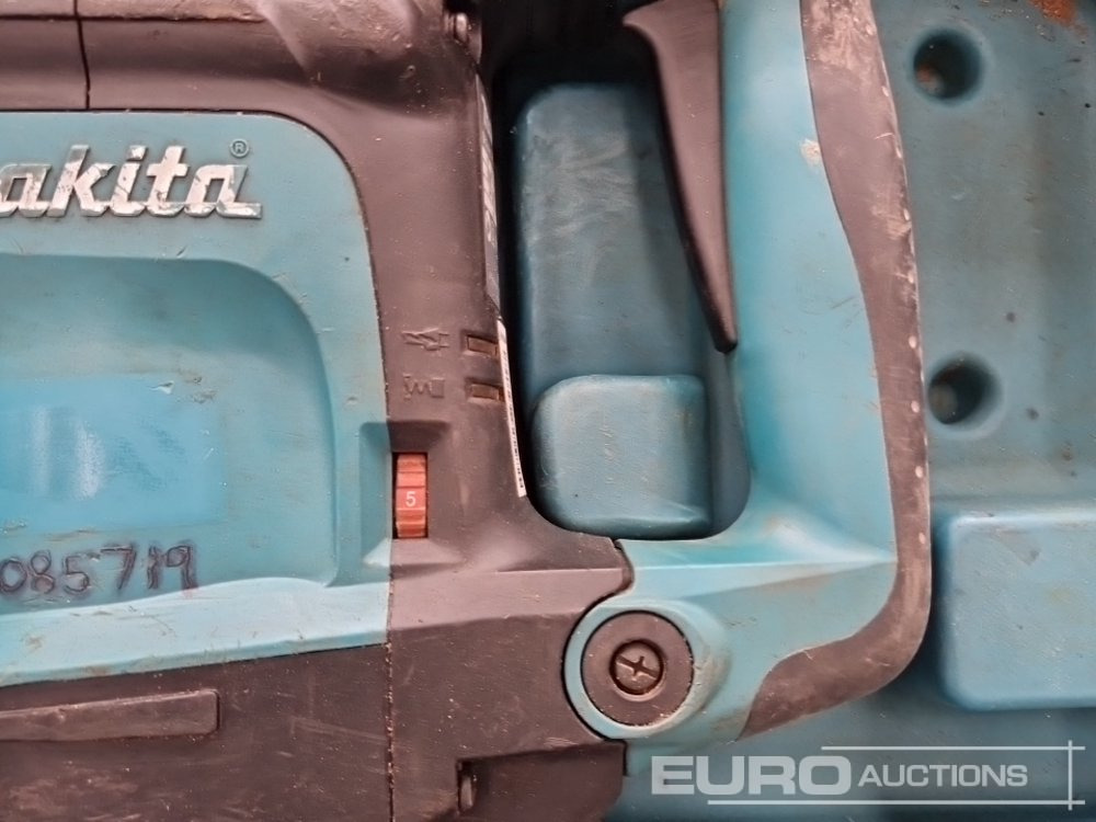 Equipamento de construção Makita HR3210C 110 Volt Hammer Drill/Breaker: foto 17