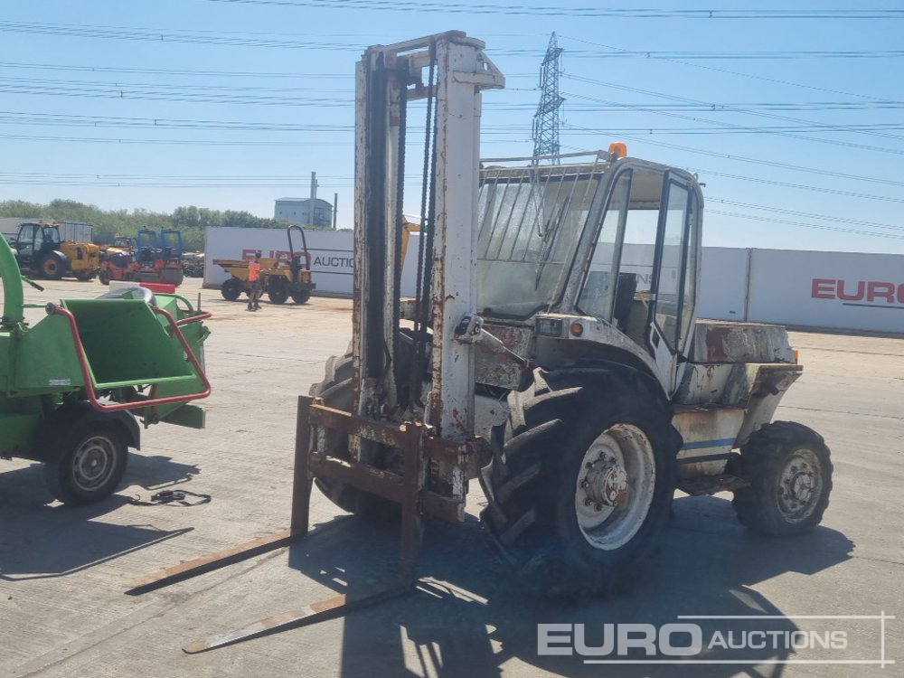 Manitou Diesel Rough Terrain Forklift, 2 Stage Mast, Forks - Empilhador todo-o-terreno: foto 1 Manitou Diesel Rough Terrain Forklift, 2 Stage Mast, Forks - Empilhador todo-o-terreno: foto 1