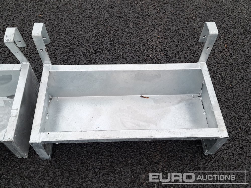 Máquina agrícola Unused 2' Hanging Trough (2 of): foto 7