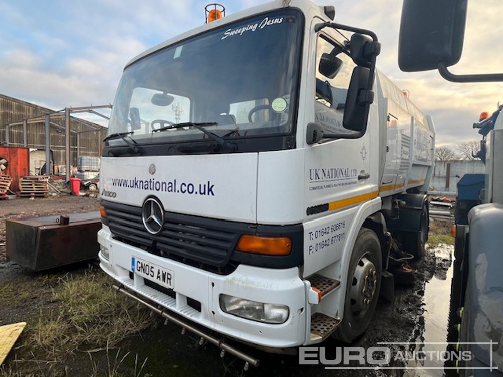 Mercedes Atego 1518 - Varredora urbana: foto 1 Mercedes Atego 1518 - Varredora urbana: foto 1
